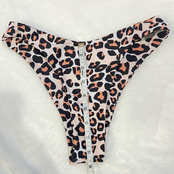 NWOT SweatyRocks Leopard Print Cheeky Bikini Swimsuit Set Top & Bottom Bandeau - Picture 4 of 6